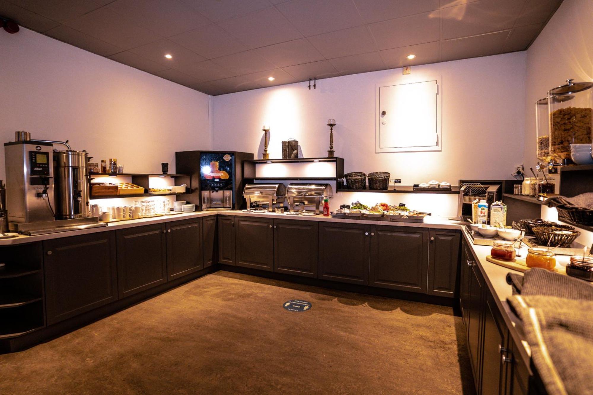 Queen'S Hotel By First Hotels Stockholm Bagian luar foto