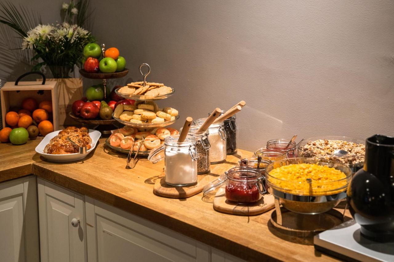 Queen'S Hotel By First Hotels Stockholm Bagian luar foto